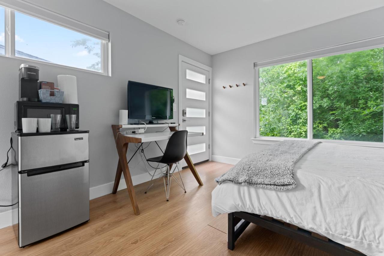 Detached 1 Bed 1 Bath In-Law Suite 3 Miles From Downtown! Остин Экстерьер фото